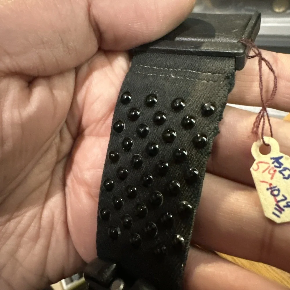 Working Vintage POP Swatch Watch 1989 Studded‎ Fabric Strap Black 39mm Rare Runs